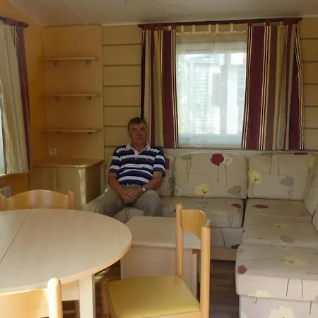 Camping Les 3 Chenes Кемпинг Порнише