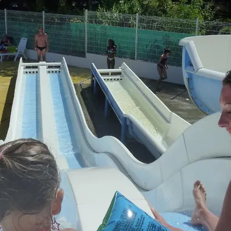 Camping Les 3 Chenes Порнише